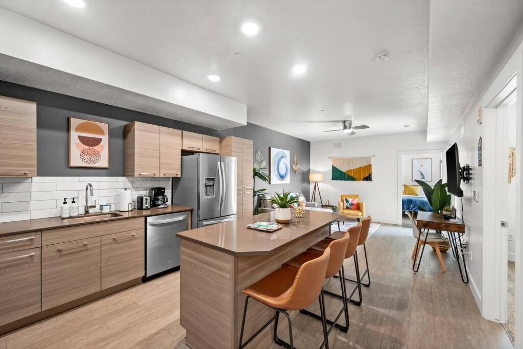 Luxurious Retreat In Slc Leilighet Salt Lake City Eksteriør bilde